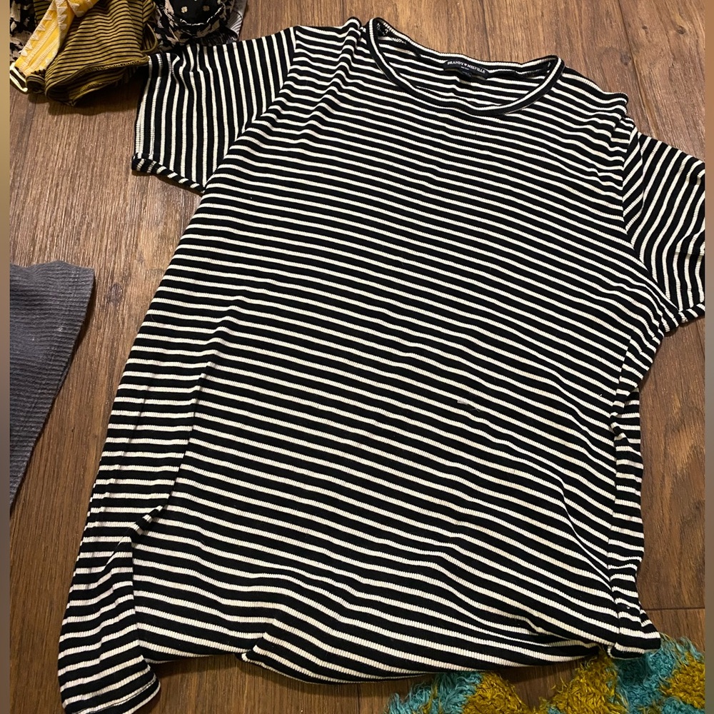 BRANDY MELVILLE STRIPE TSHIRT OVERSIZE